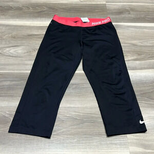 Nike prob black Capri style pants / leggings size large
